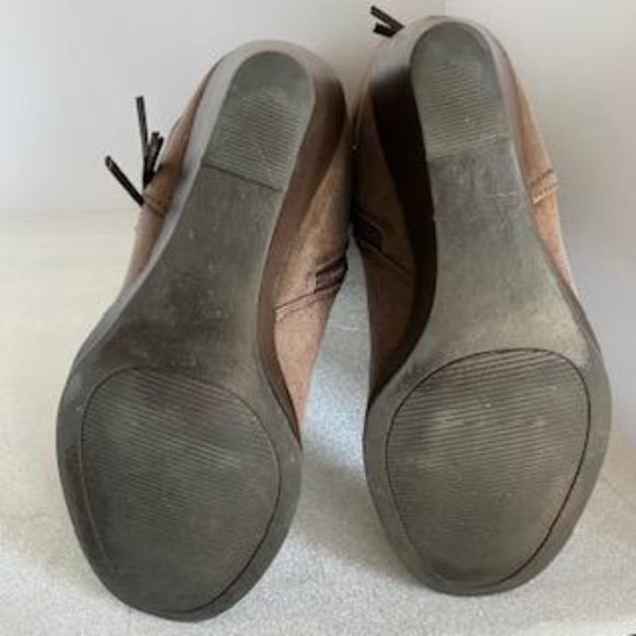 Maurices Savannah Wedge Boot W/Straps Side Zipper - Picture 9 of 9